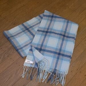 Nordstrom Rack 100% Cashmere Stylish Light Blue Plaid Scarf